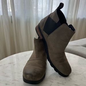 Sorel Emelie Chelsea Boots